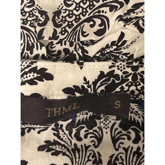 THML Womens Sleeveless Top With Blue & Black Floral Pattern Small - Picture 3 of 3